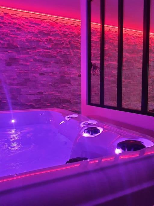 Superbe Appartement Avec Jacuzzi Et Exterieur Perpignan Kültér fotó