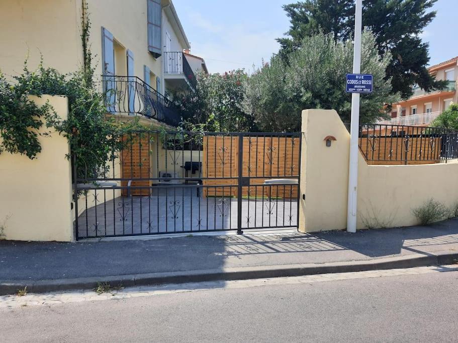 Superbe Appartement Avec Jacuzzi Et Exterieur Perpignan Kültér fotó