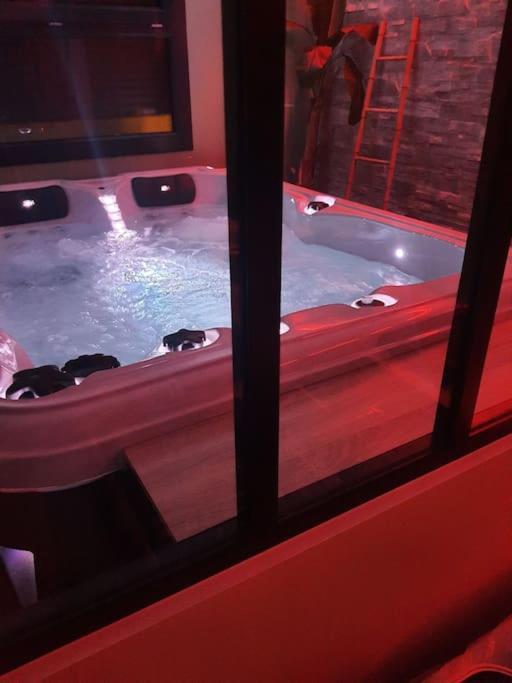 Superbe Appartement Avec Jacuzzi Et Exterieur Perpignan Kültér fotó
