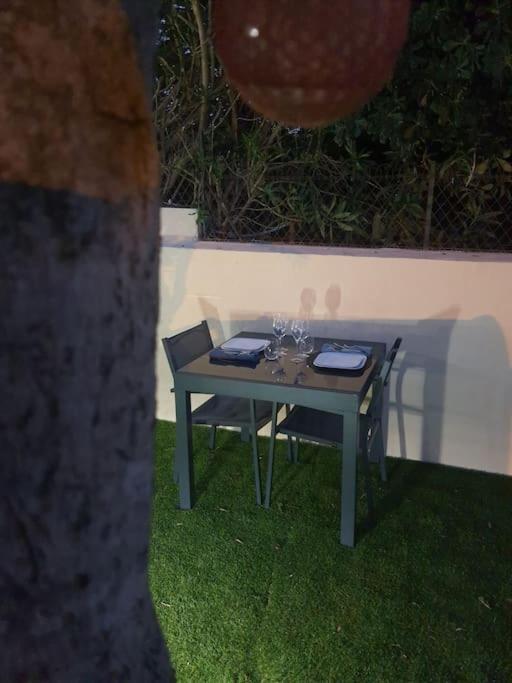 Superbe Appartement Avec Jacuzzi Et Exterieur Perpignan Kültér fotó